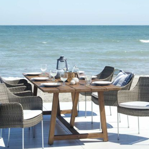 table colonial3-sika