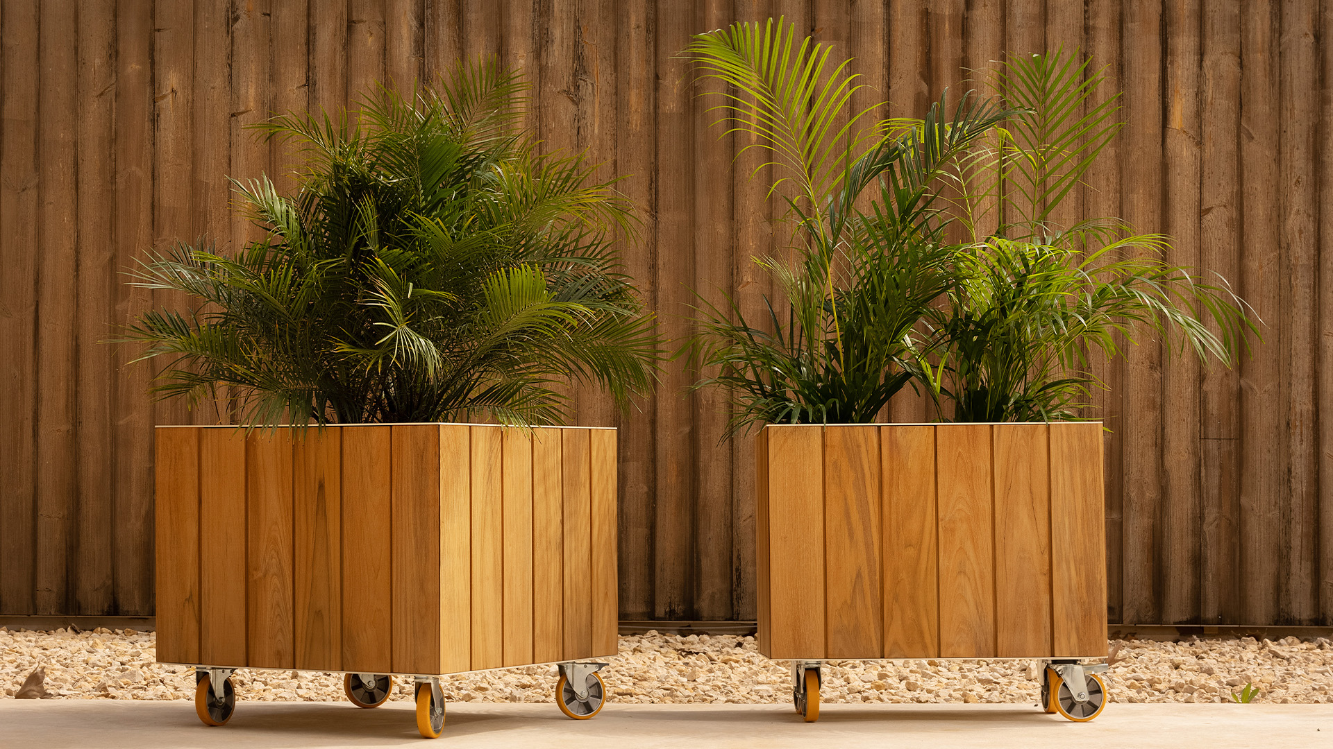 vondom-vineyard-collection-planters-wood-outdoor-furniture (2)