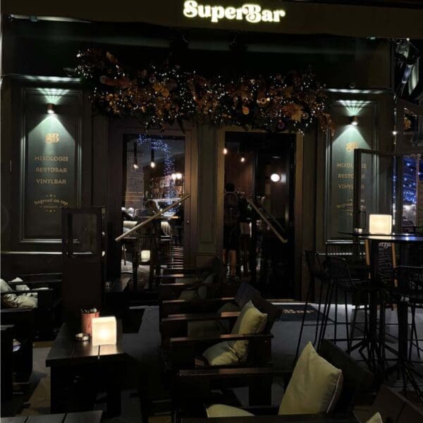 superbar-nice